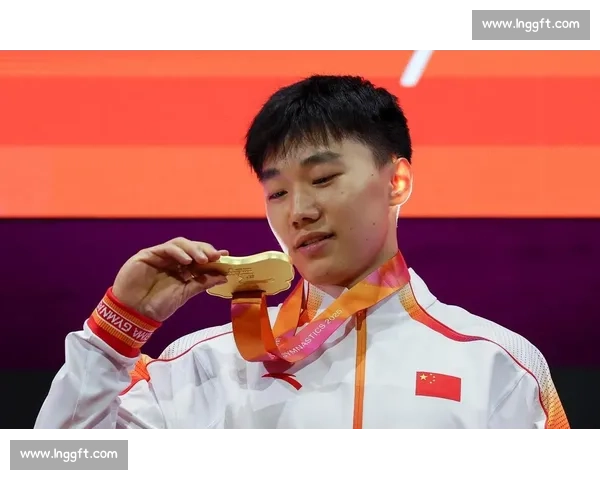 19 岁洪延明:鞍马首秀封王,金牌是奥运序章 19 岁洪延明:鞍马首秀封王,金牌是奥运序章